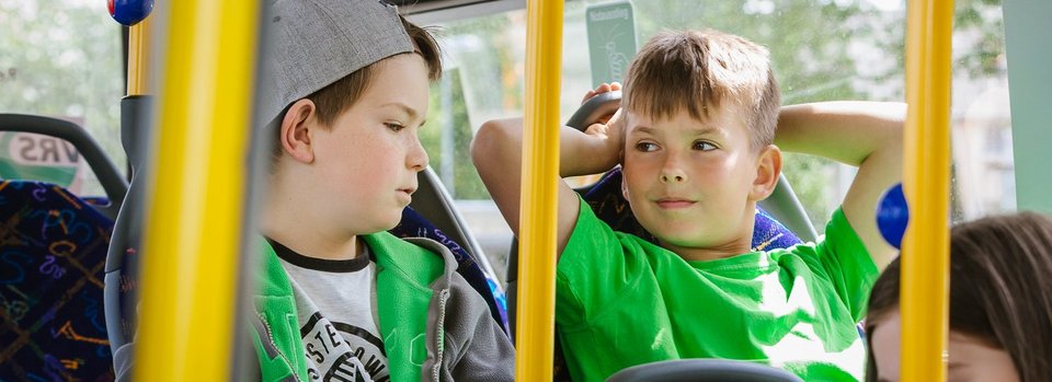 Schüler im Bus